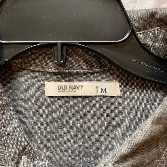 chambray button down🖤 - Picture 4 of 5